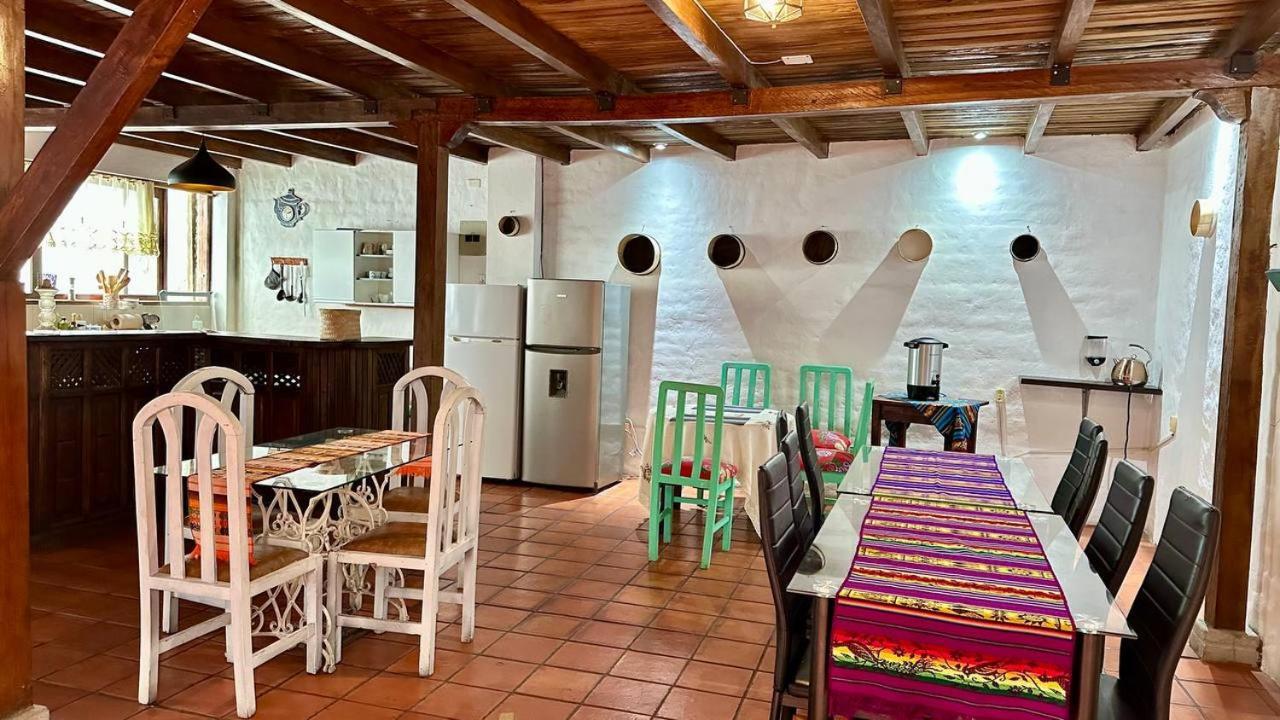 Hotel Noris אלאוסי מראה חיצוני תמונה